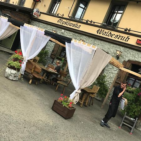 Zajazd Mysliwska Walidrogi Luaran gambar